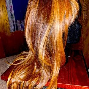 Beautiful natural looking hair never worn